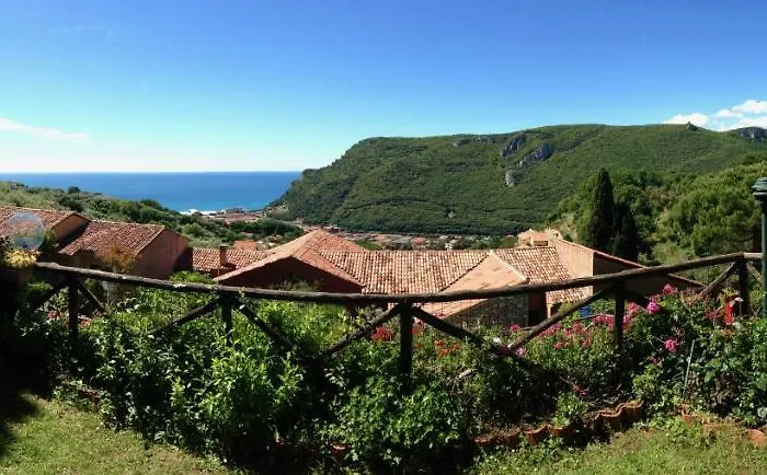 Mombrino Ferienhaus *
